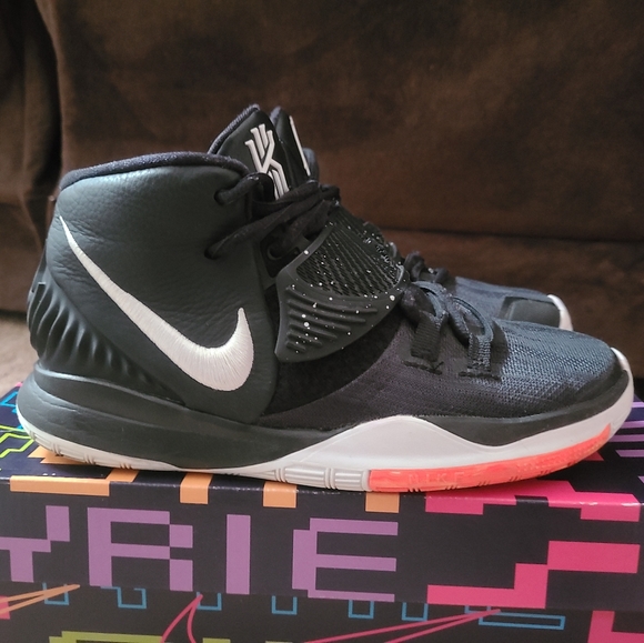 Kyrie 6 'Jet Black' 2022 - Picture 1 of 4
